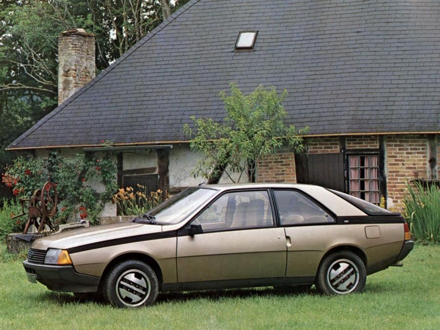  Renault Fuego 1980 года  (фото 4 из 12)